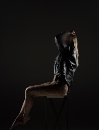 Девушка массажистка Лиля , салон Катрин