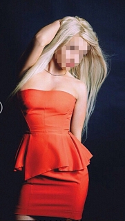 Девушка массажистка Наташа, салон Байкал Спа