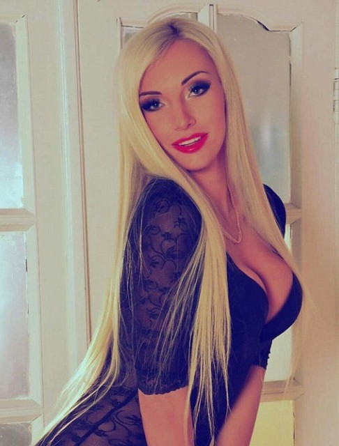 Девушка массажистка Марина, салон Байкал Спа